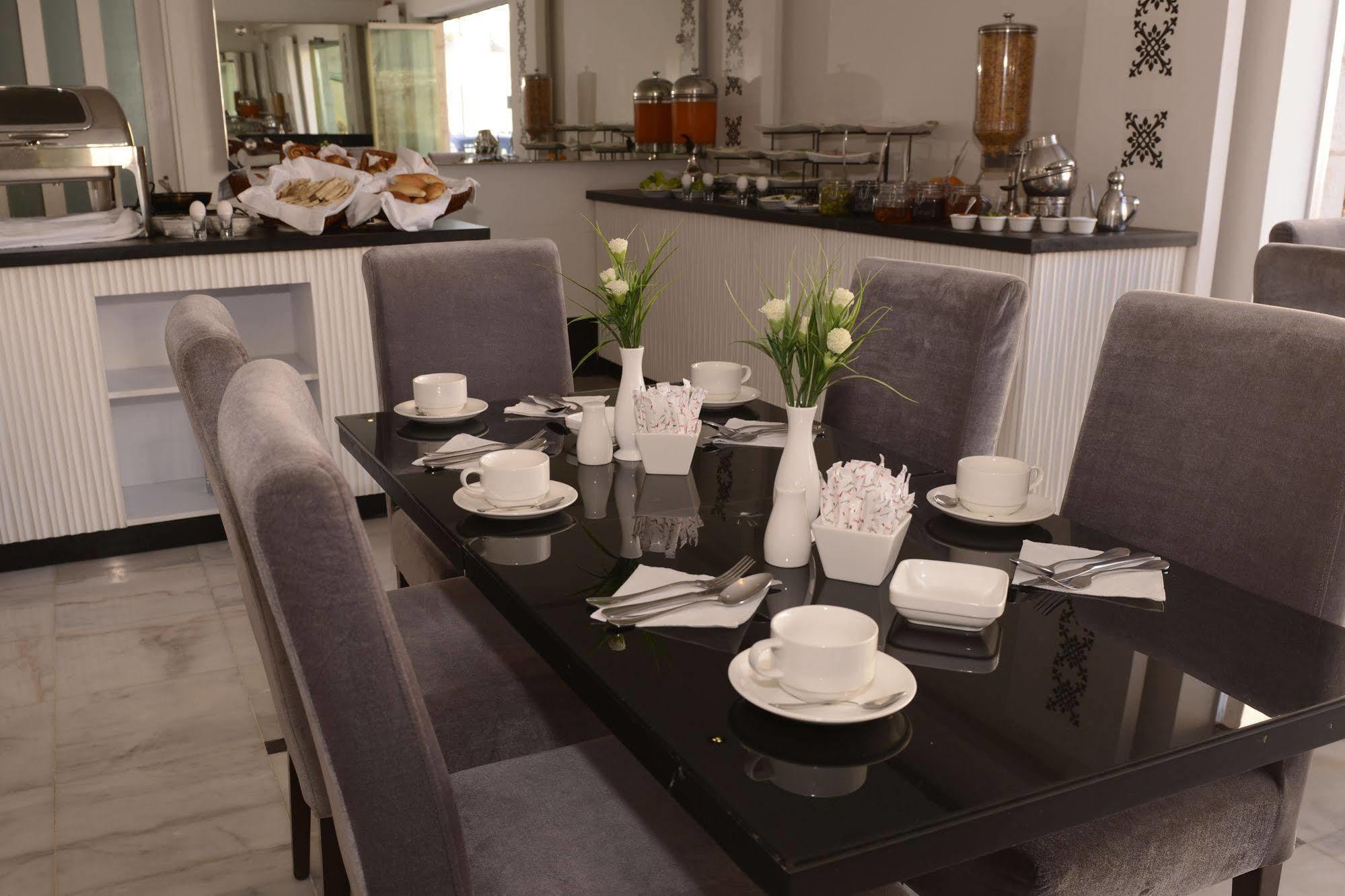 Crystal Hotel Amman Zewnętrze zdjęcie
